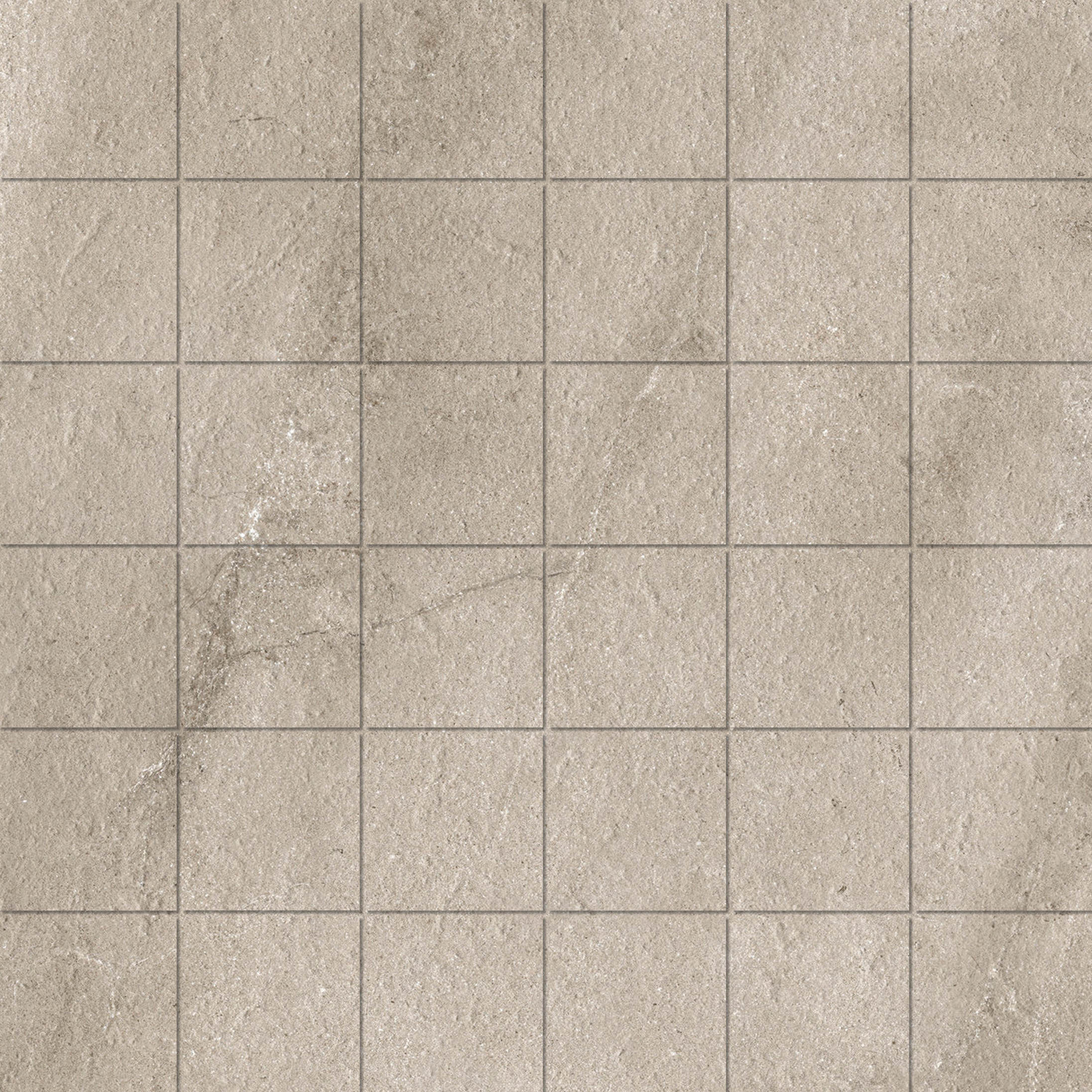 Mosaic 4,7x4,7 Dusky Greige Carreaux clairs, carrés, aspect pierre naturelle, idéaux pour intérieur et extérieur.